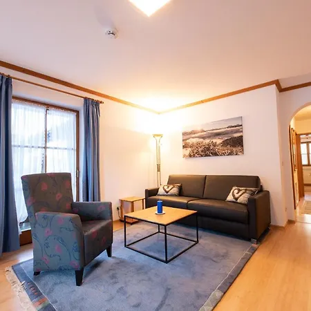 Bernadein Apartment *